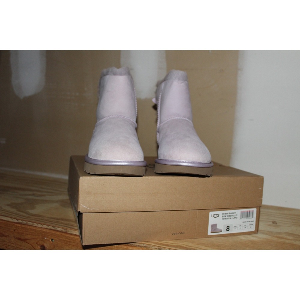 UGG Women's Mini Bailey Bow II Metallic Boots – US Size 8 (UK ~6, EU ~39)